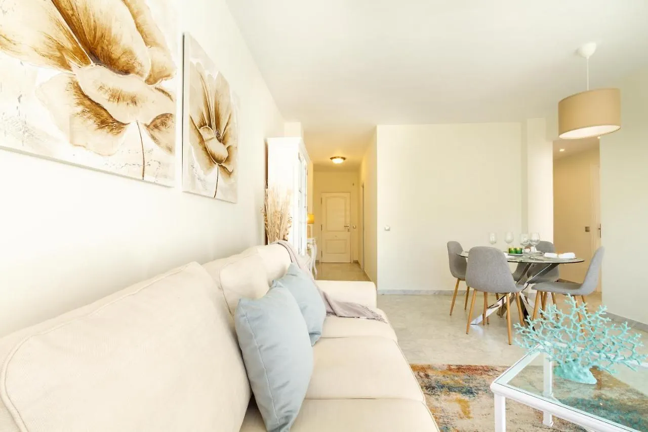 Marbella Banus Suites - Banus Playa Rocio Beachside Complex 0*,  Spanyolország