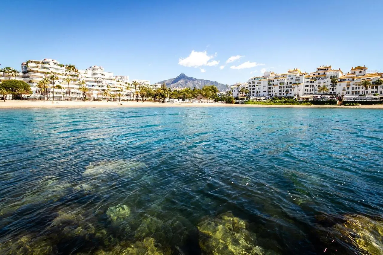 Marbella Banus Suites - Banus Playa Rocio Beachside Complex Apartment