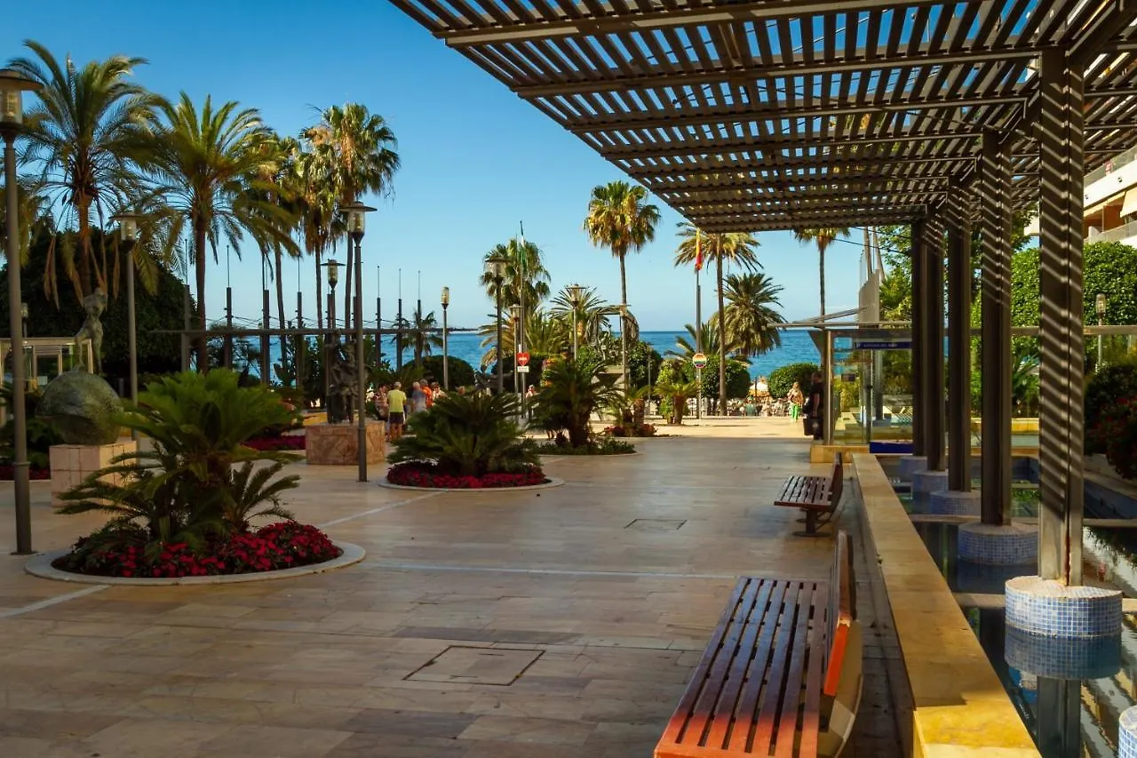 Marbella Banus Suites - Banus Playa Rocio Beachside Complex Spain